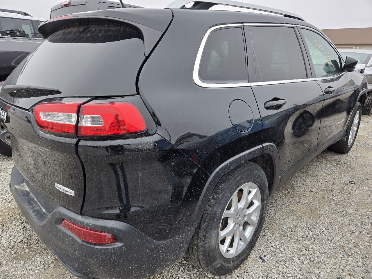 https://f005.backblazeb2.com/file/img-partshotlines-com/Inventory/EX441/Vehicle/248685_04.jpg