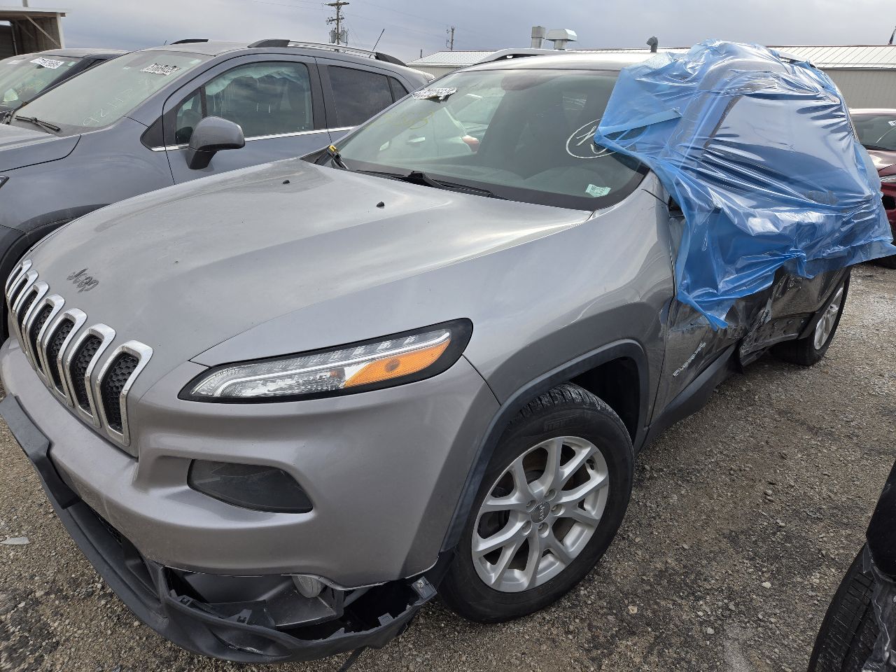Vehicle/248688_02.jpg