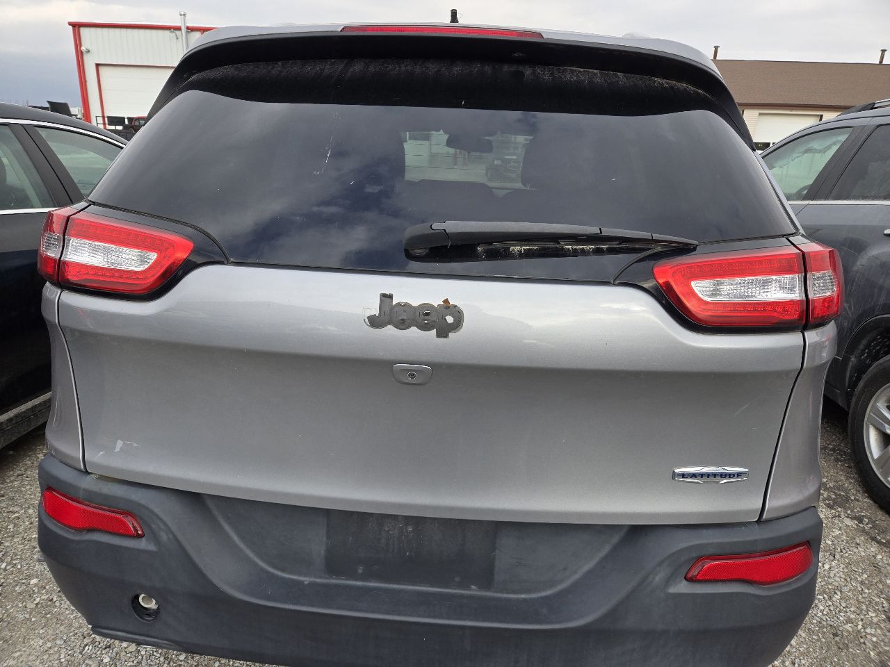 Vehicle/248688_05.jpg