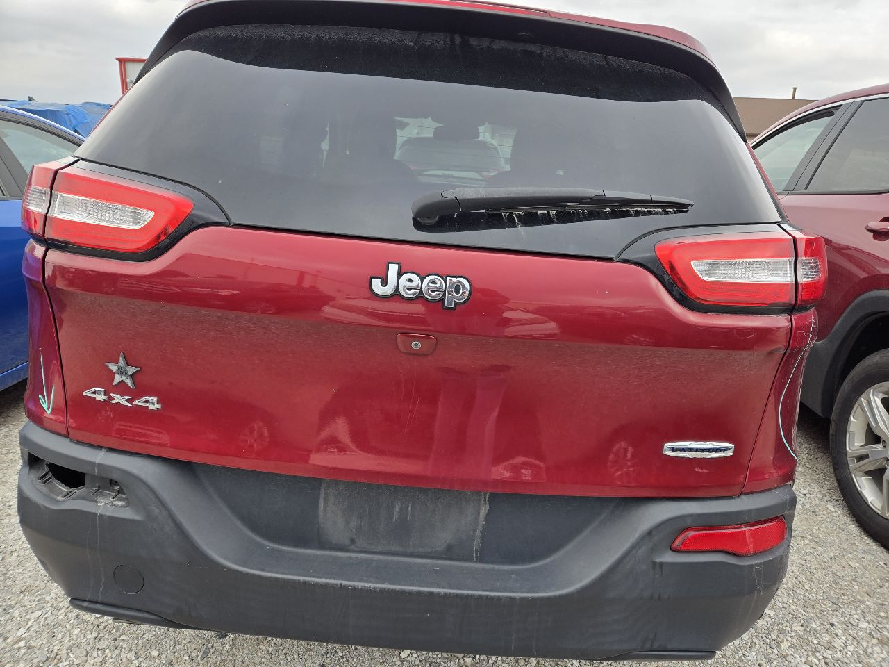 Vehicle/248690_05.jpg