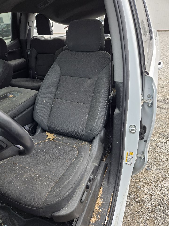 https://f005.backblazeb2.com/file/img-partshotlines-com/Inventory/EX441/Vehicle/248723_12.jpg