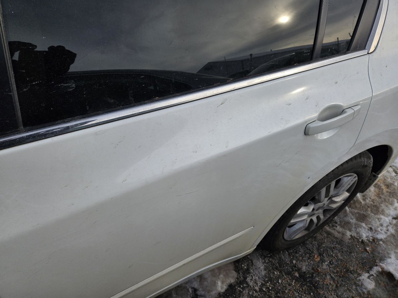 https://f005.backblazeb2.com/file/img-partshotlines-com/Inventory/EX441/Vehicle/248733_11.jpg
