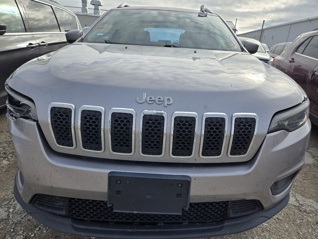 Vehicle/248750_07.jpg