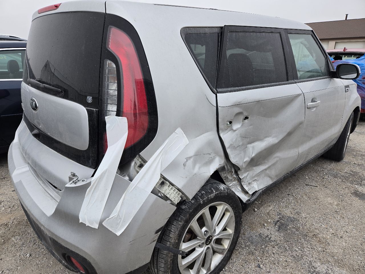 https://f005.backblazeb2.com/file/img-partshotlines-com/Inventory/EX441/Vehicle/248753_04.jpg