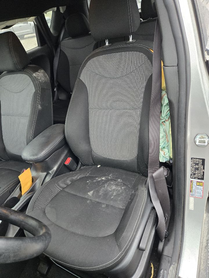 https://f005.backblazeb2.com/file/img-partshotlines-com/Inventory/EX441/Vehicle/248753_11.jpg