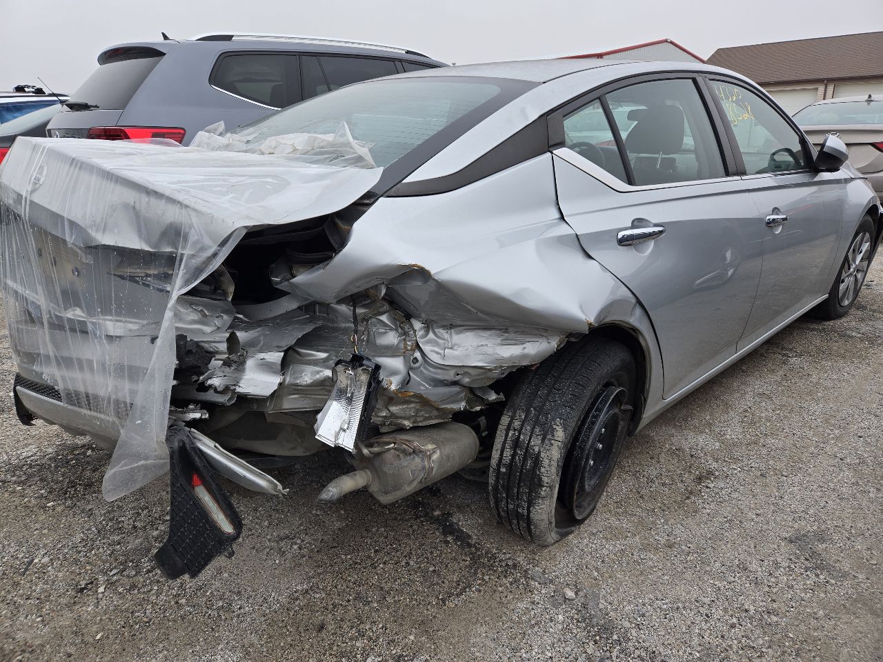 Vehicle/248767_04.jpg