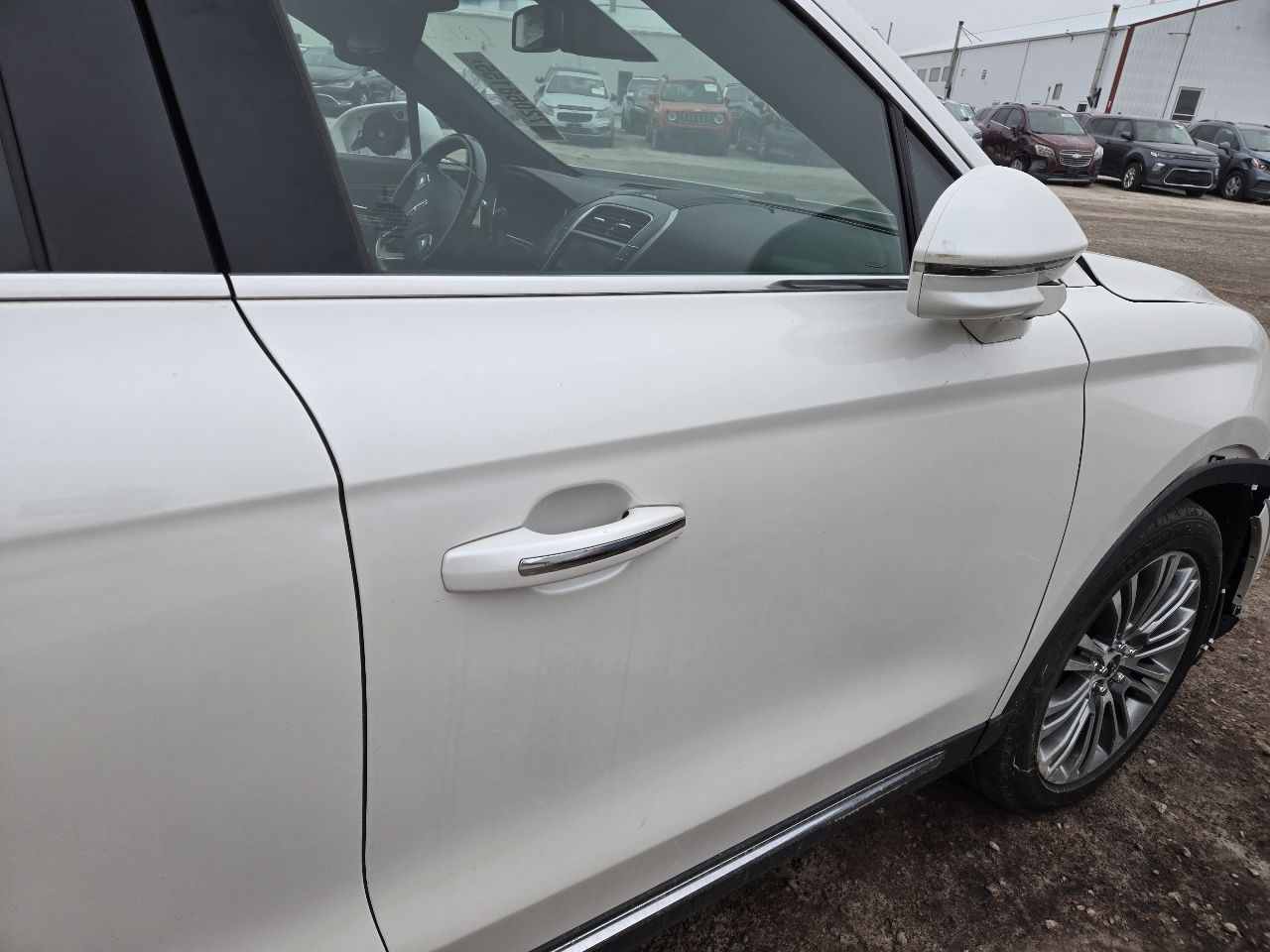 https://f005.backblazeb2.com/file/img-partshotlines-com/Inventory/EX441/Vehicle/248777_08.jpg