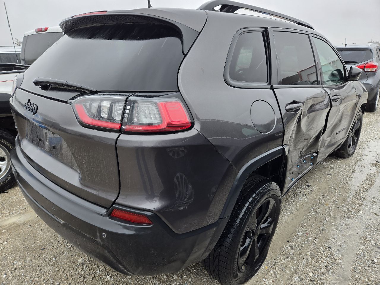 Vehicle/248786_04.jpg