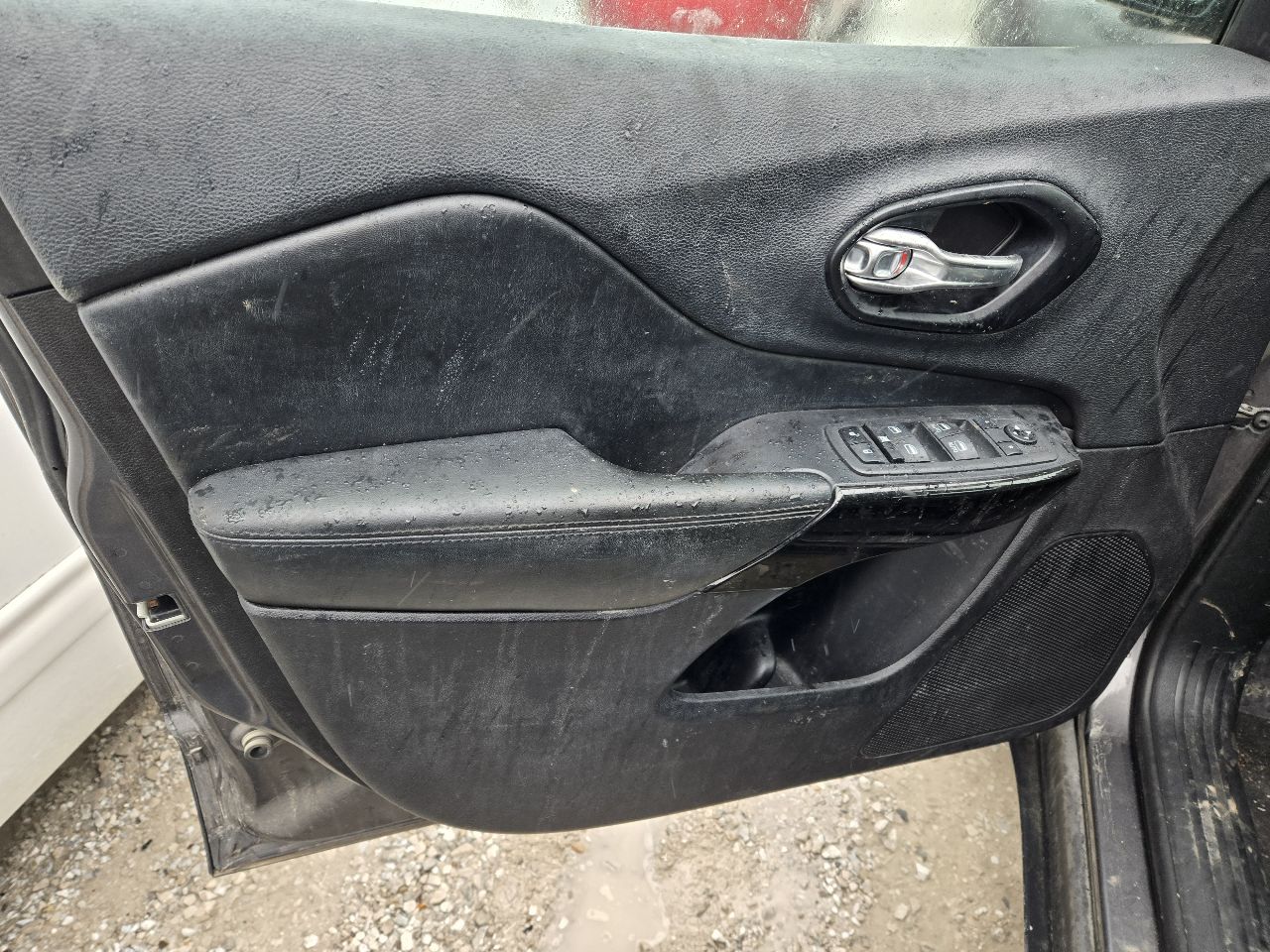 Vehicle/248786_10.jpg