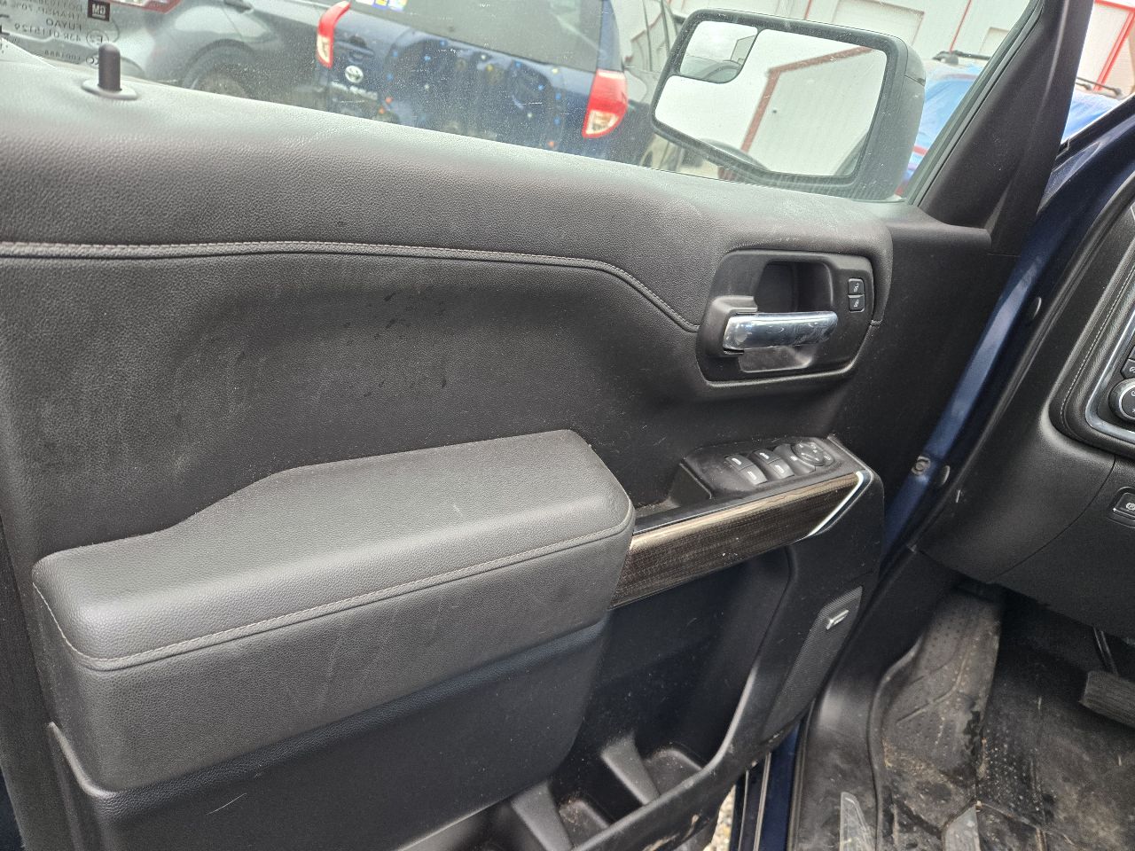 Vehicle/248824_11.jpg
