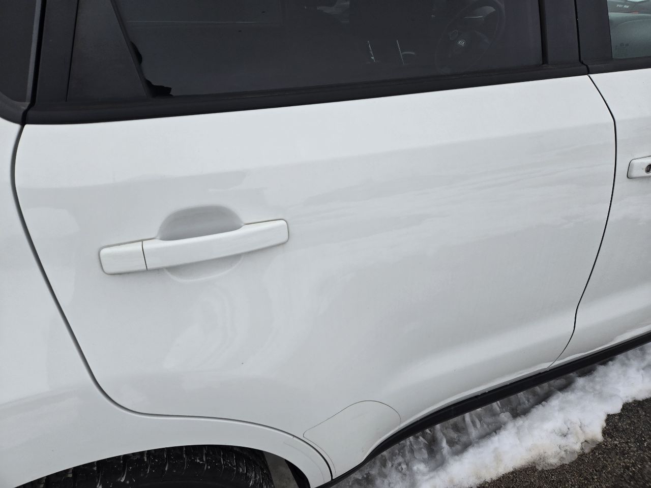Vehicle/248848_06.jpg
