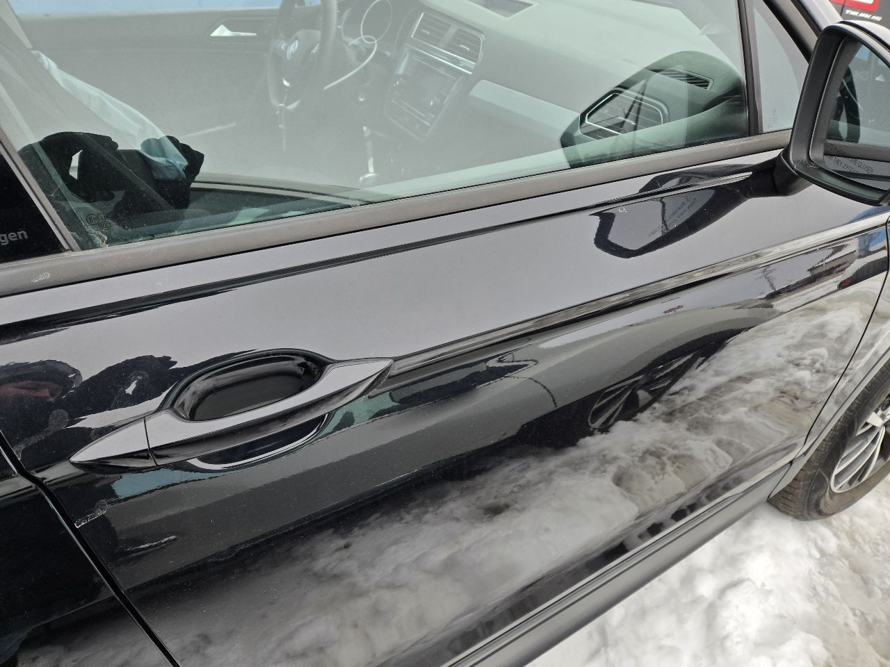 Vehicle/248850_08.jpg