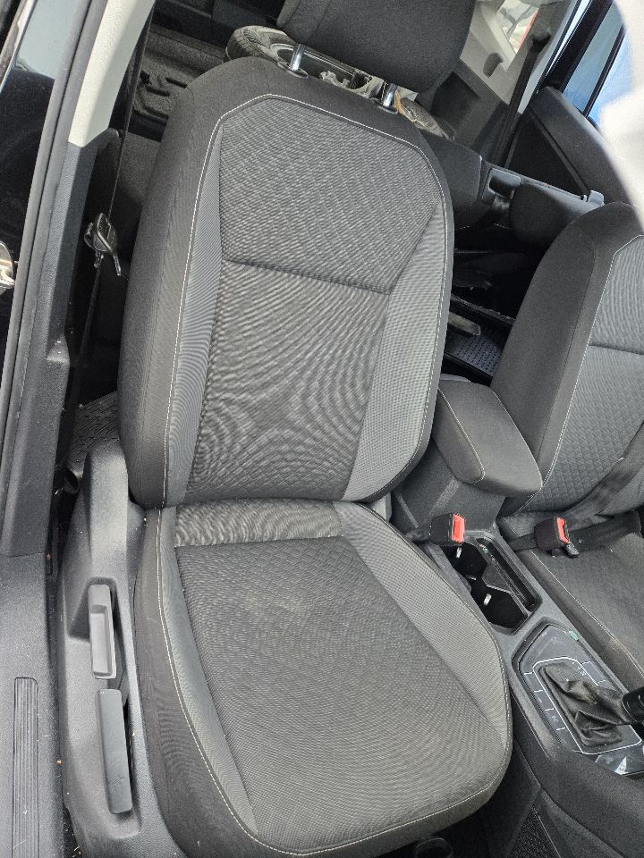 Vehicle/248850_10.jpg