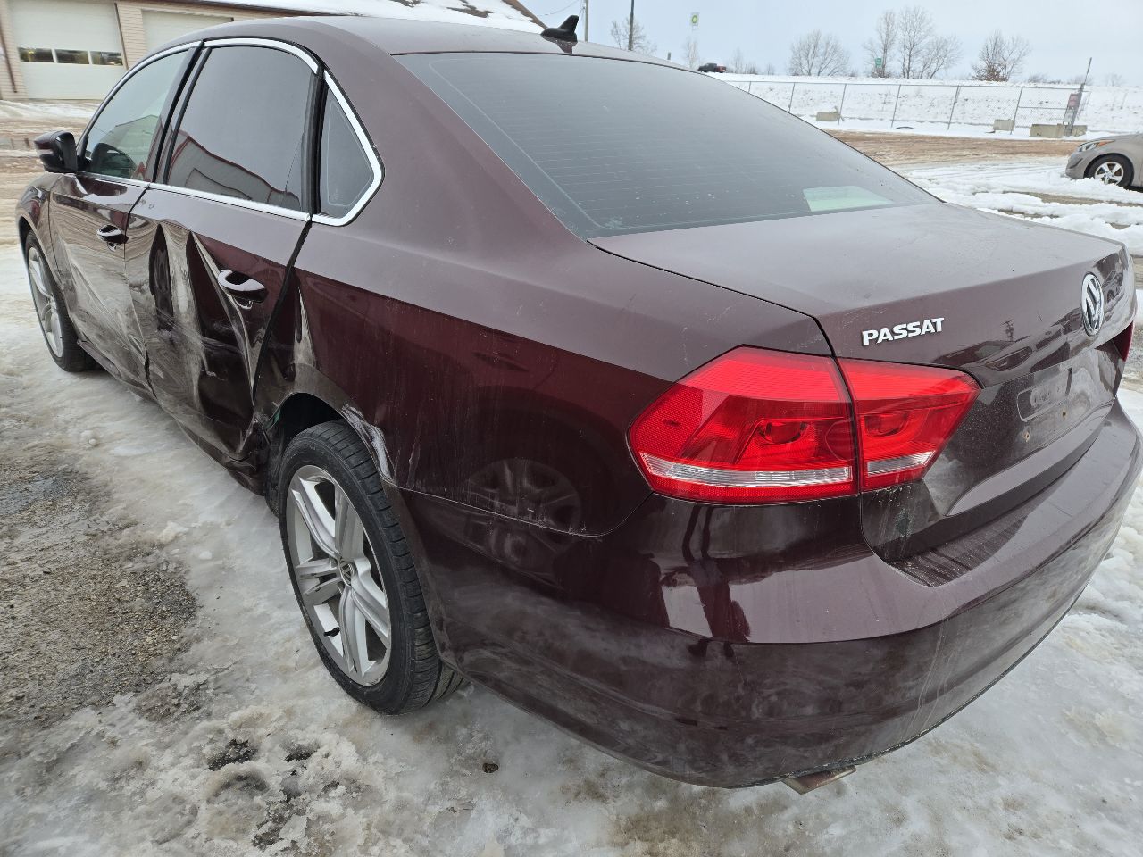Vehicle/248854_03.jpg