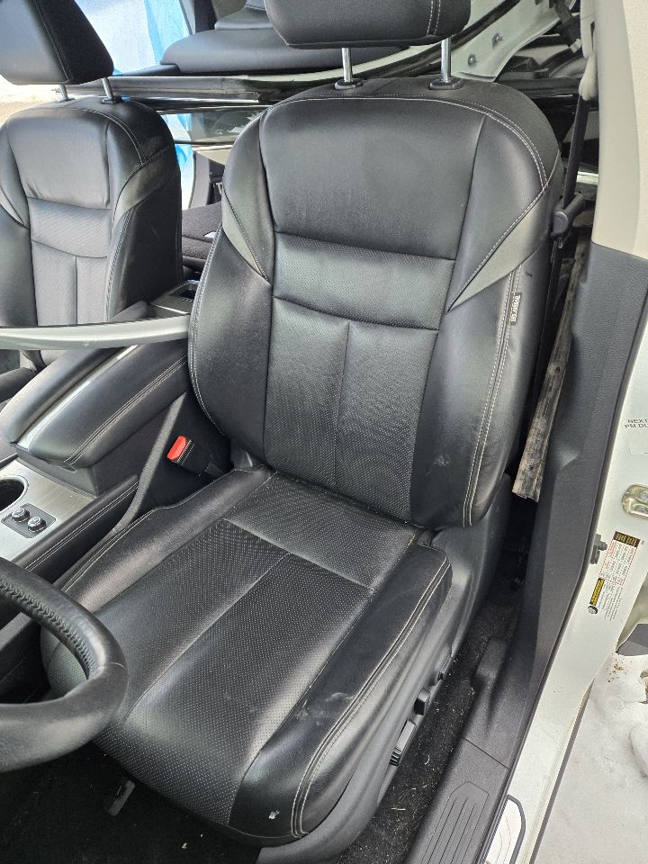 https://f005.backblazeb2.com/file/img-partshotlines-com/Inventory/EX441/Vehicle/248855_06.jpg
