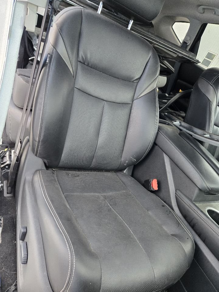 https://f005.backblazeb2.com/file/img-partshotlines-com/Inventory/EX441/Vehicle/248855_12.jpg
