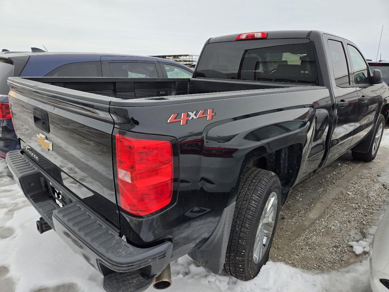 Vehicle/248872_04.jpg