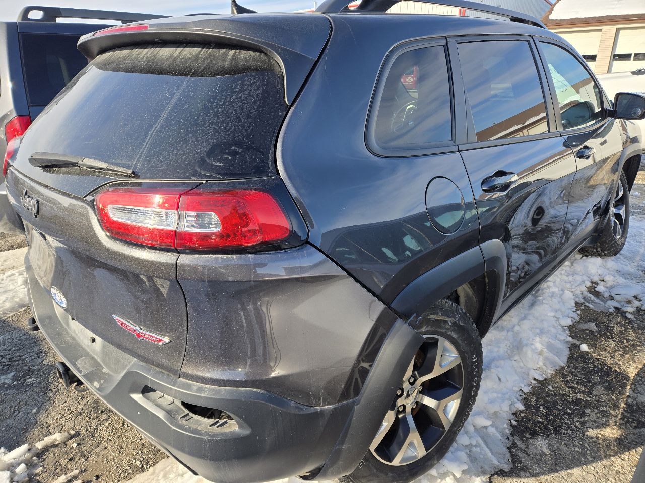 Vehicle/248876_04.jpg