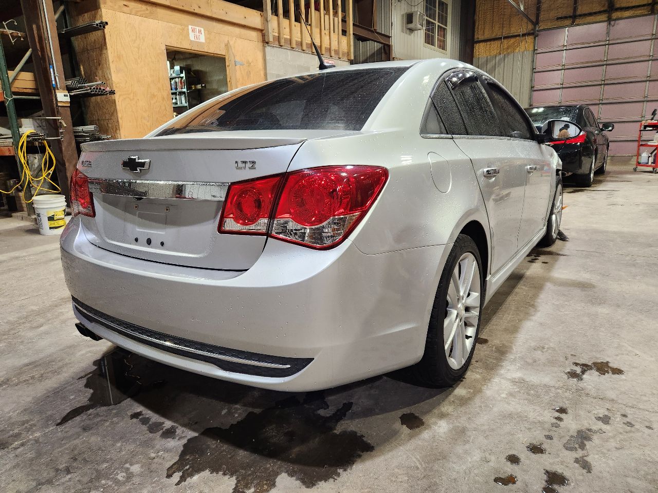 Vehicle/248895_03.jpg