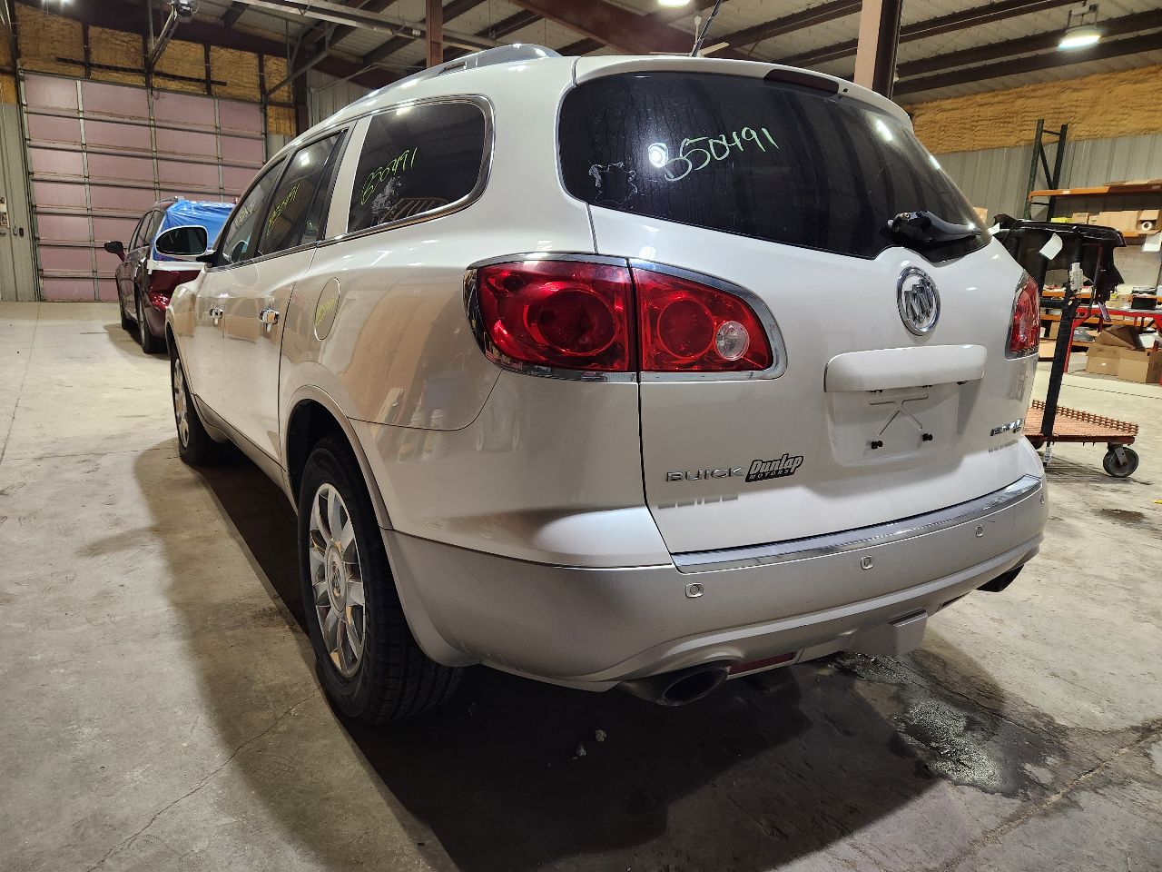 Vehicle/248932_07.jpg