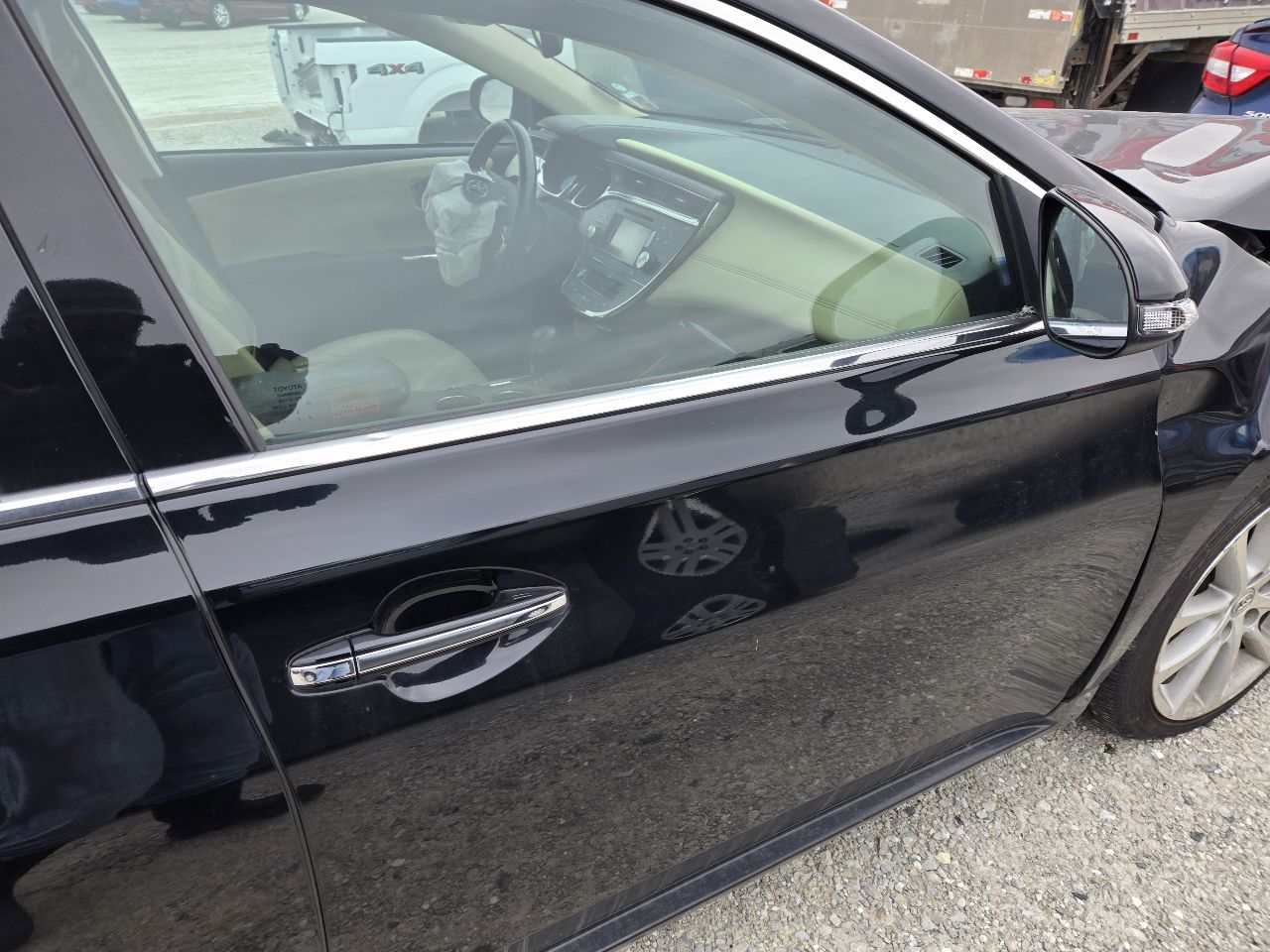 https://f005.backblazeb2.com/file/img-partshotlines-com/Inventory/EX441/Vehicle/248958_08.jpg