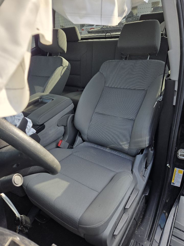 Vehicle/248988_09.jpg