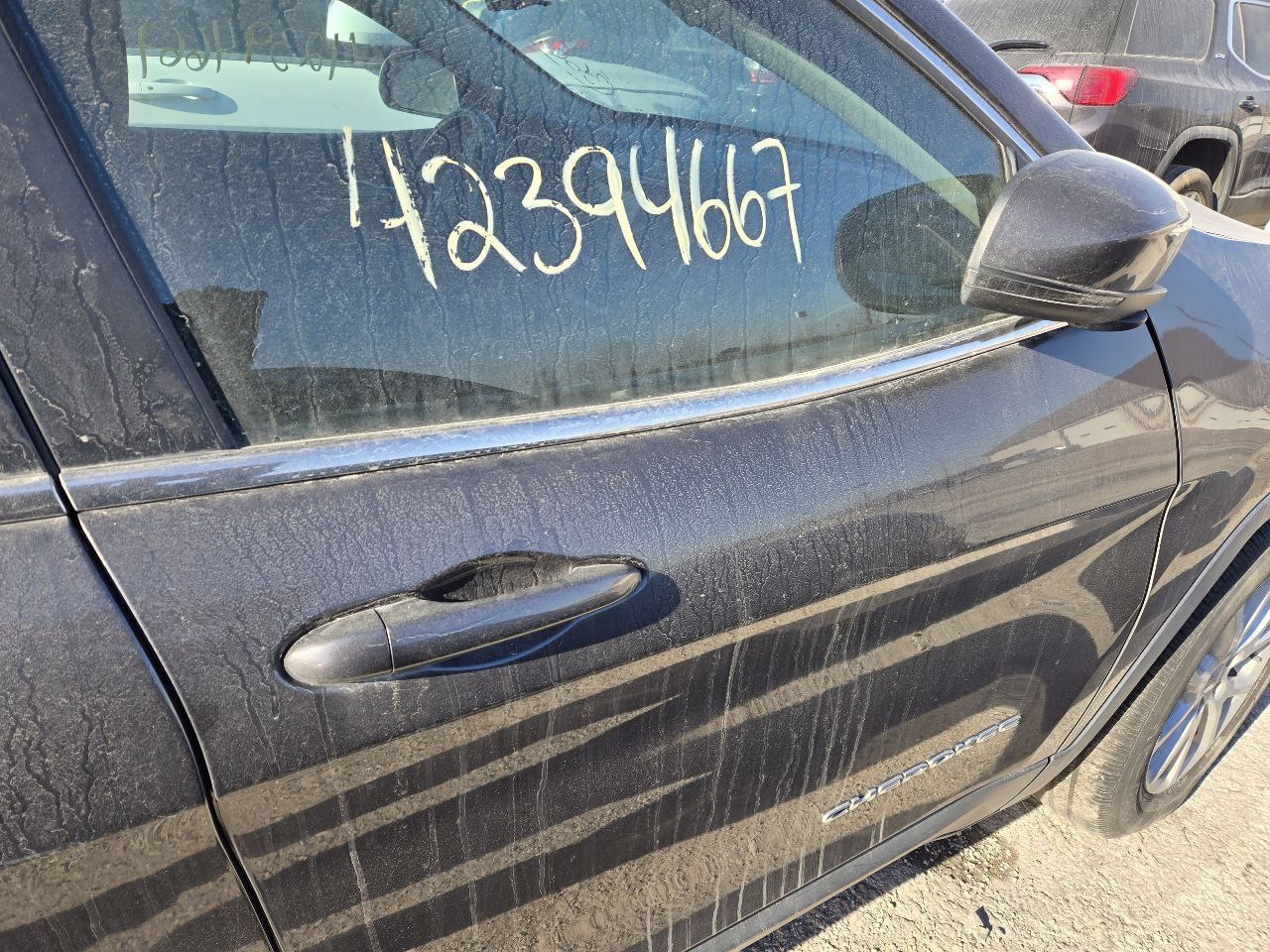 Vehicle/249012_08.jpg