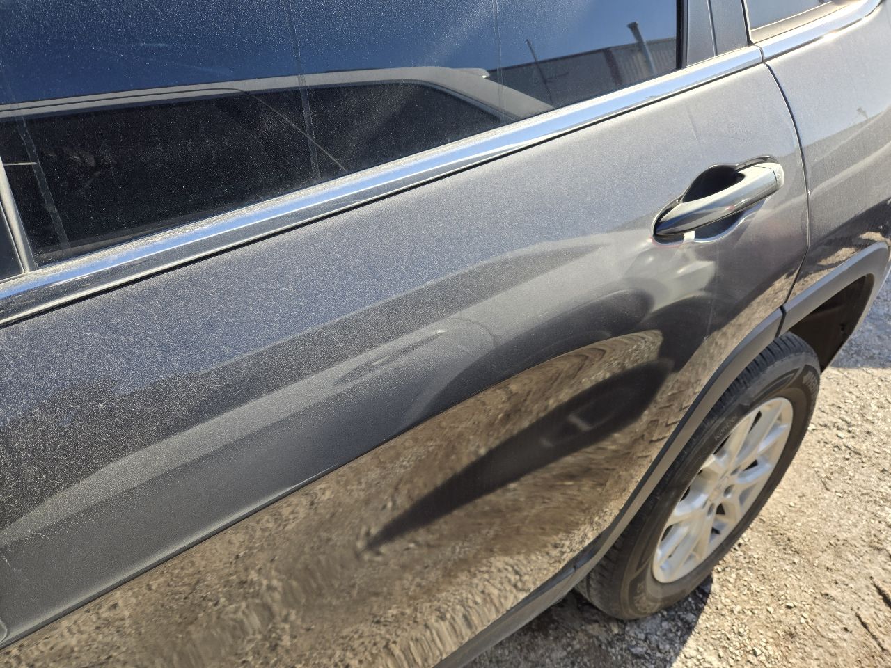Vehicle/249012_11.jpg