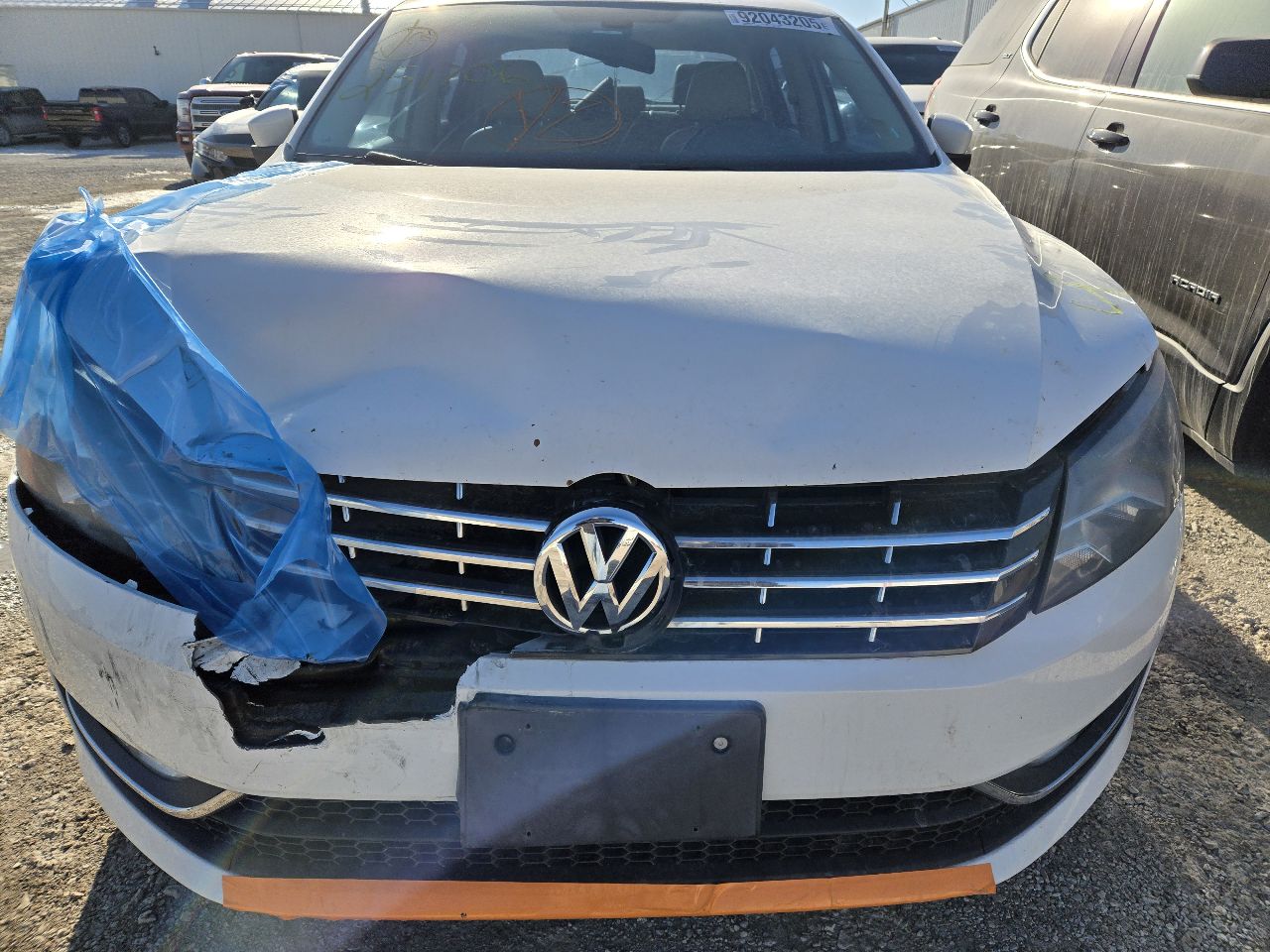 Vehicle/249024_09.jpg