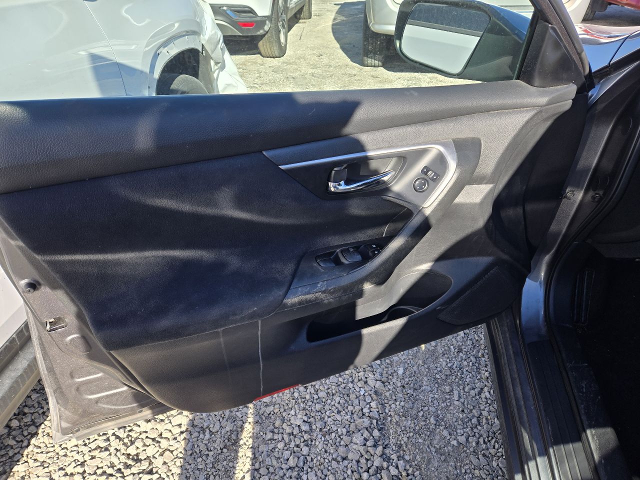 Vehicle/249053_12.jpg