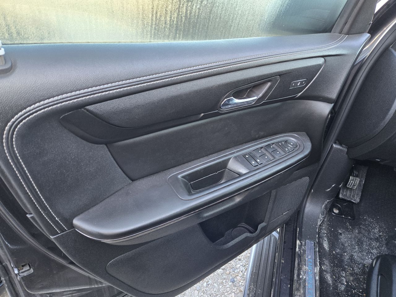 Vehicle/249064_12.jpg