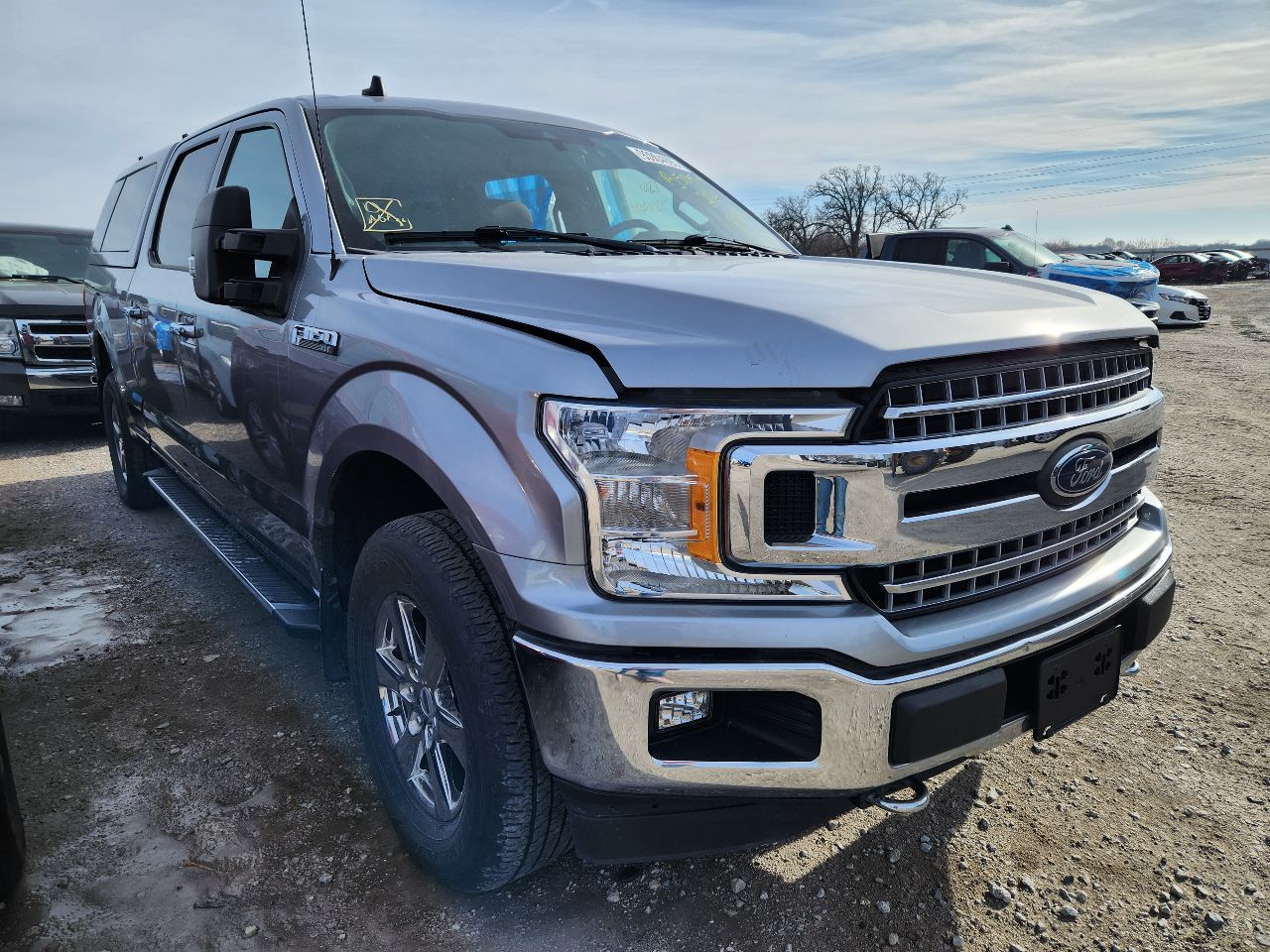 Vehicle/249084_04.jpg