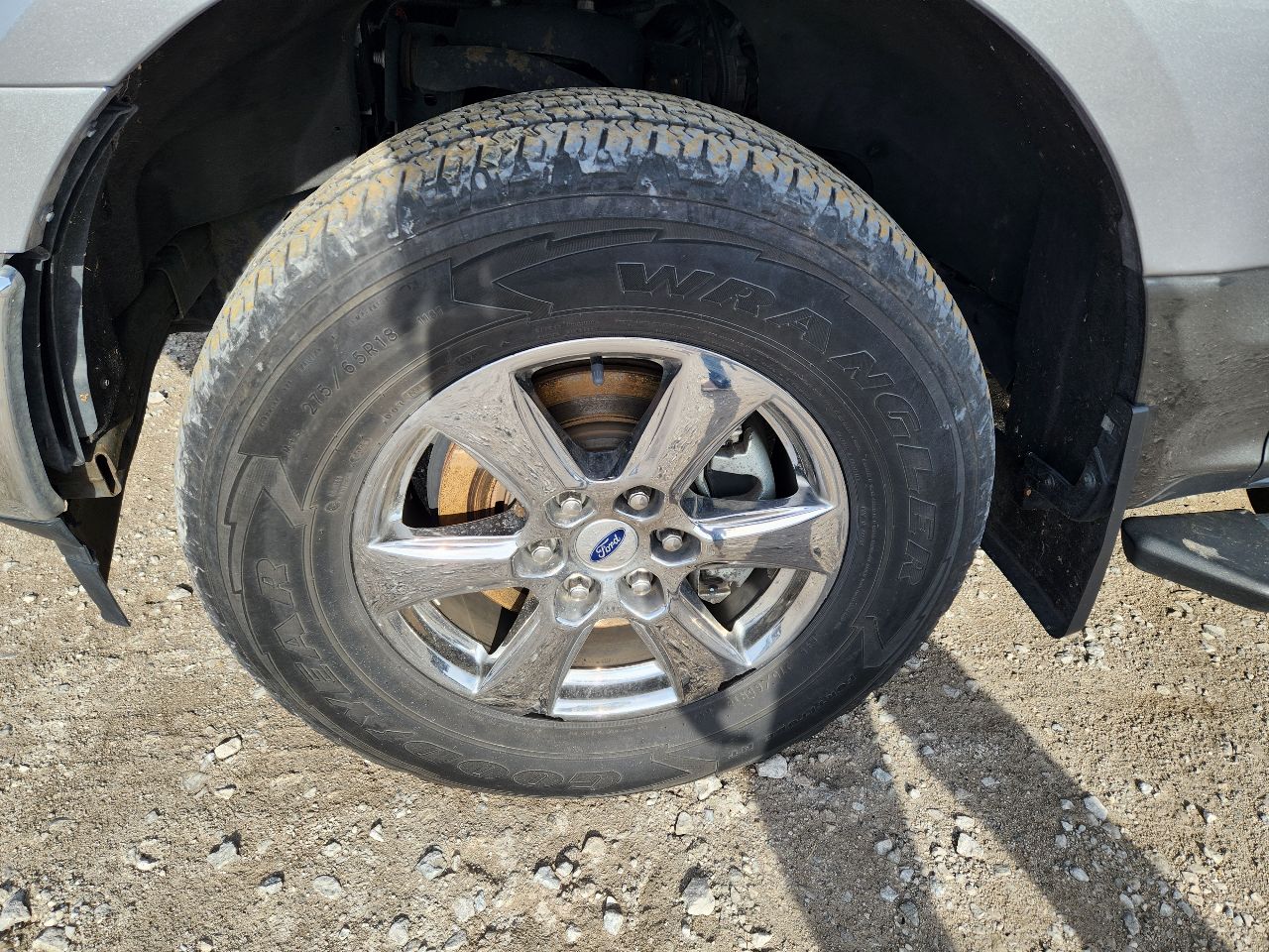 Vehicle/249084_06.jpg