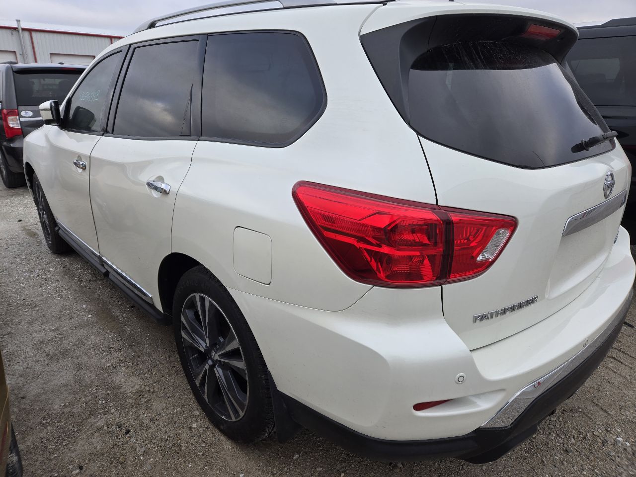 Vehicle/249096_03.jpg