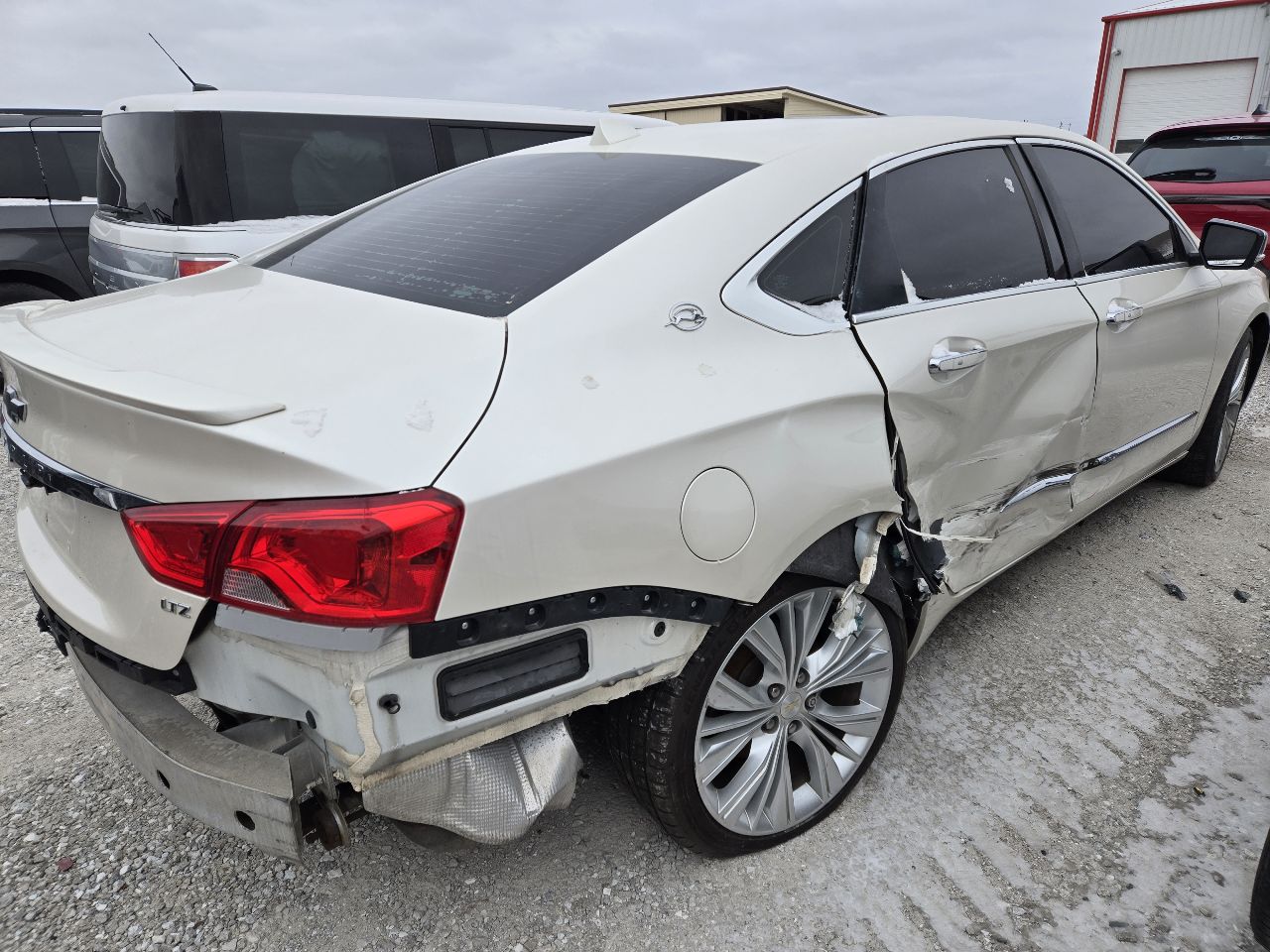 Vehicle/249120_04.jpg