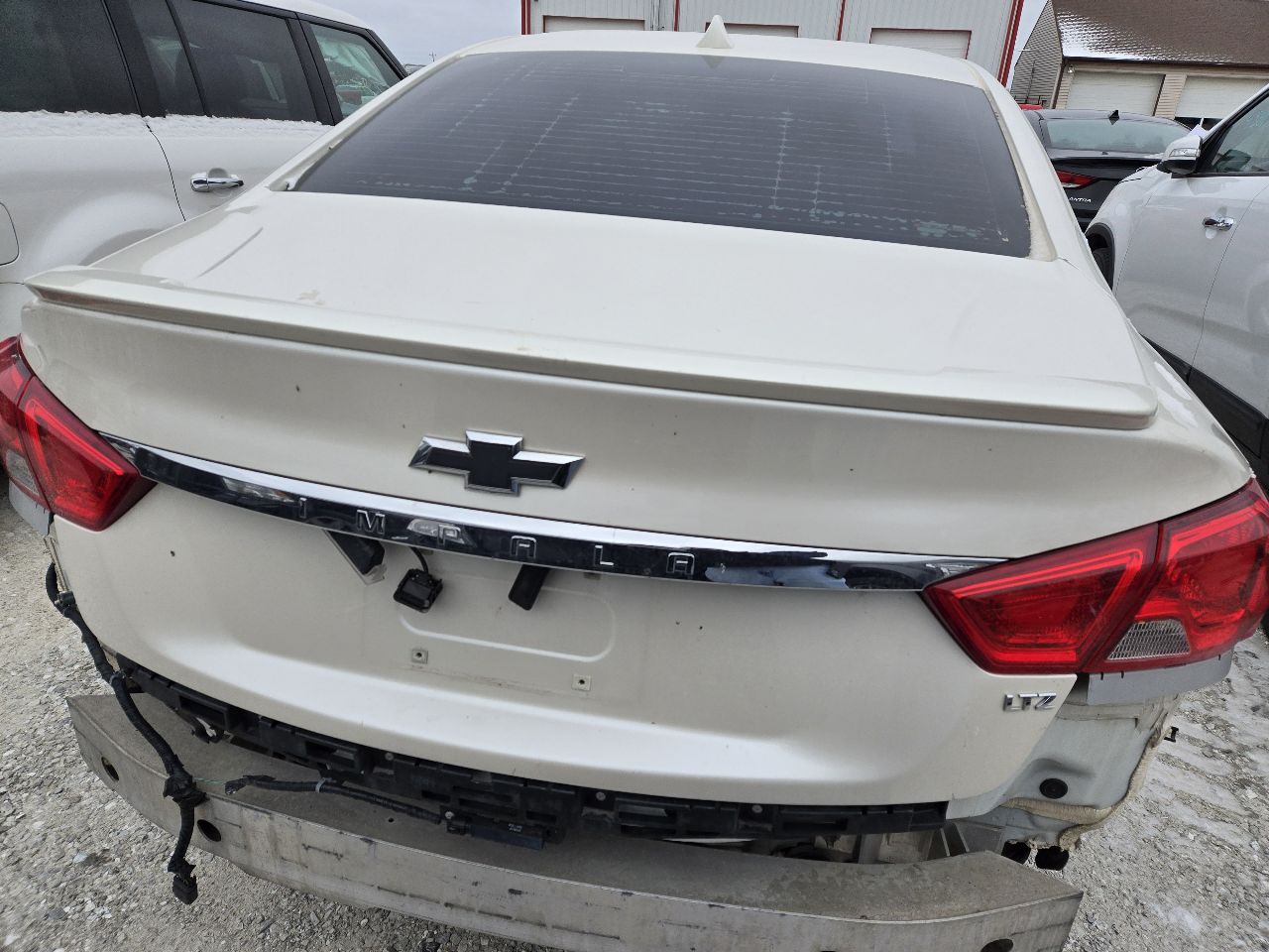 Vehicle/249120_05.jpg