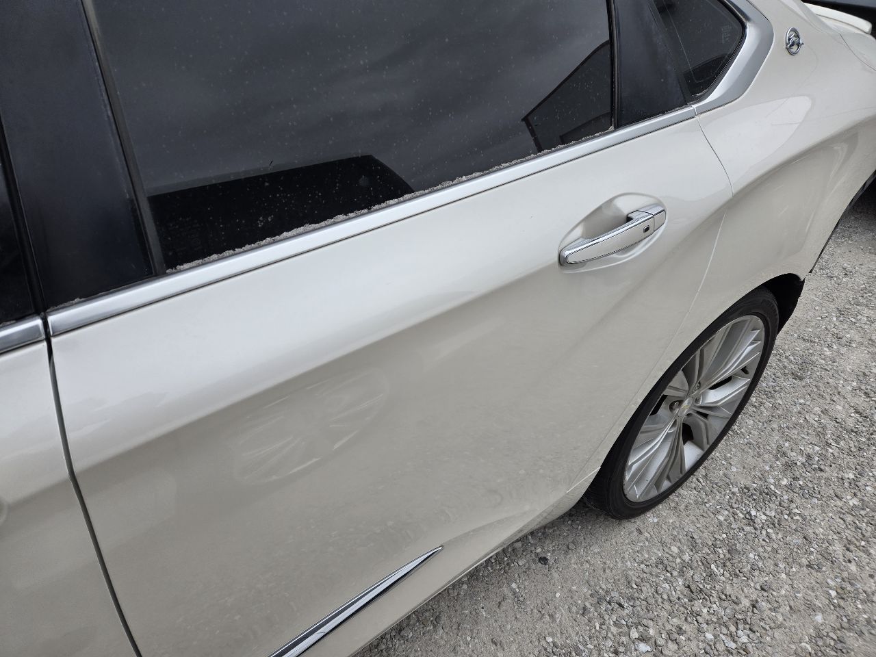 Vehicle/249120_09.jpg