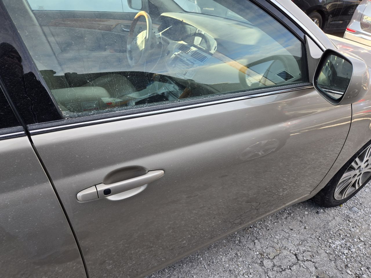 https://f005.backblazeb2.com/file/img-partshotlines-com/Inventory/EX441/Vehicle/249125_08.jpg