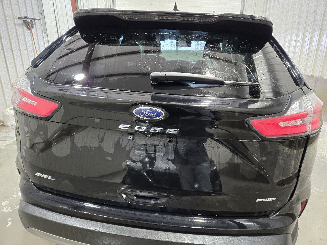 Vehicle/249135_05.jpg