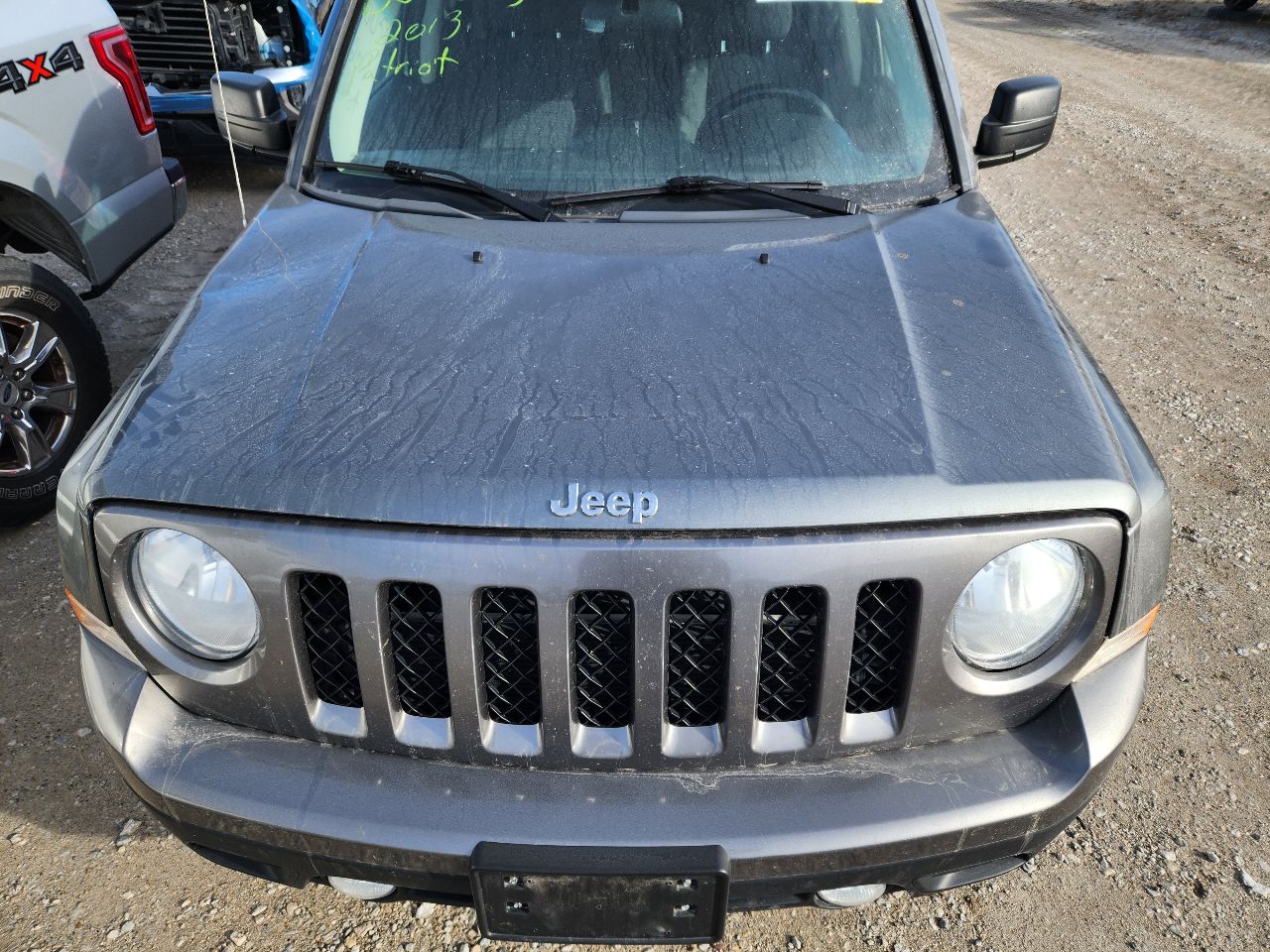Vehicle/249174_08.jpg