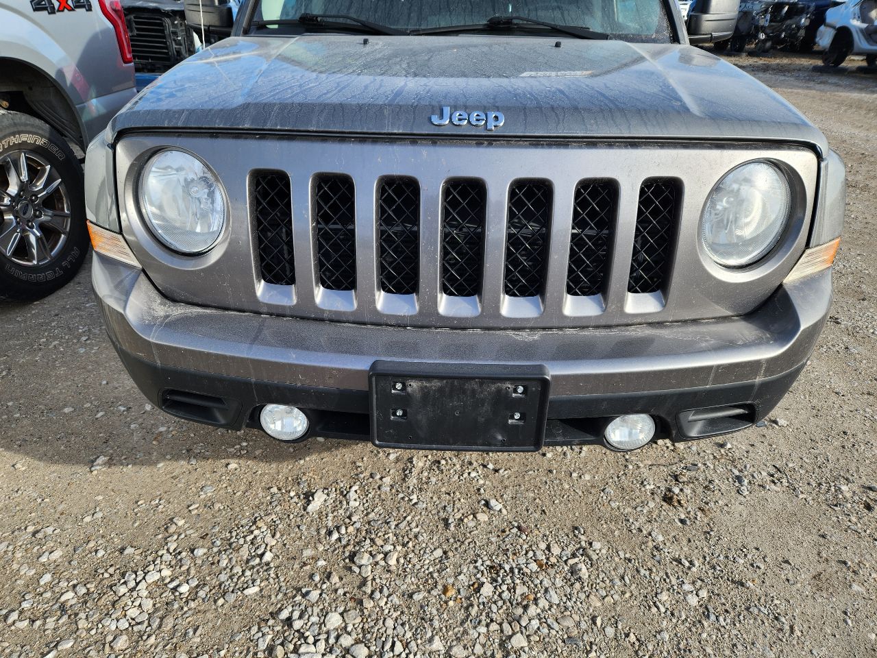 Vehicle/249174_09.jpg