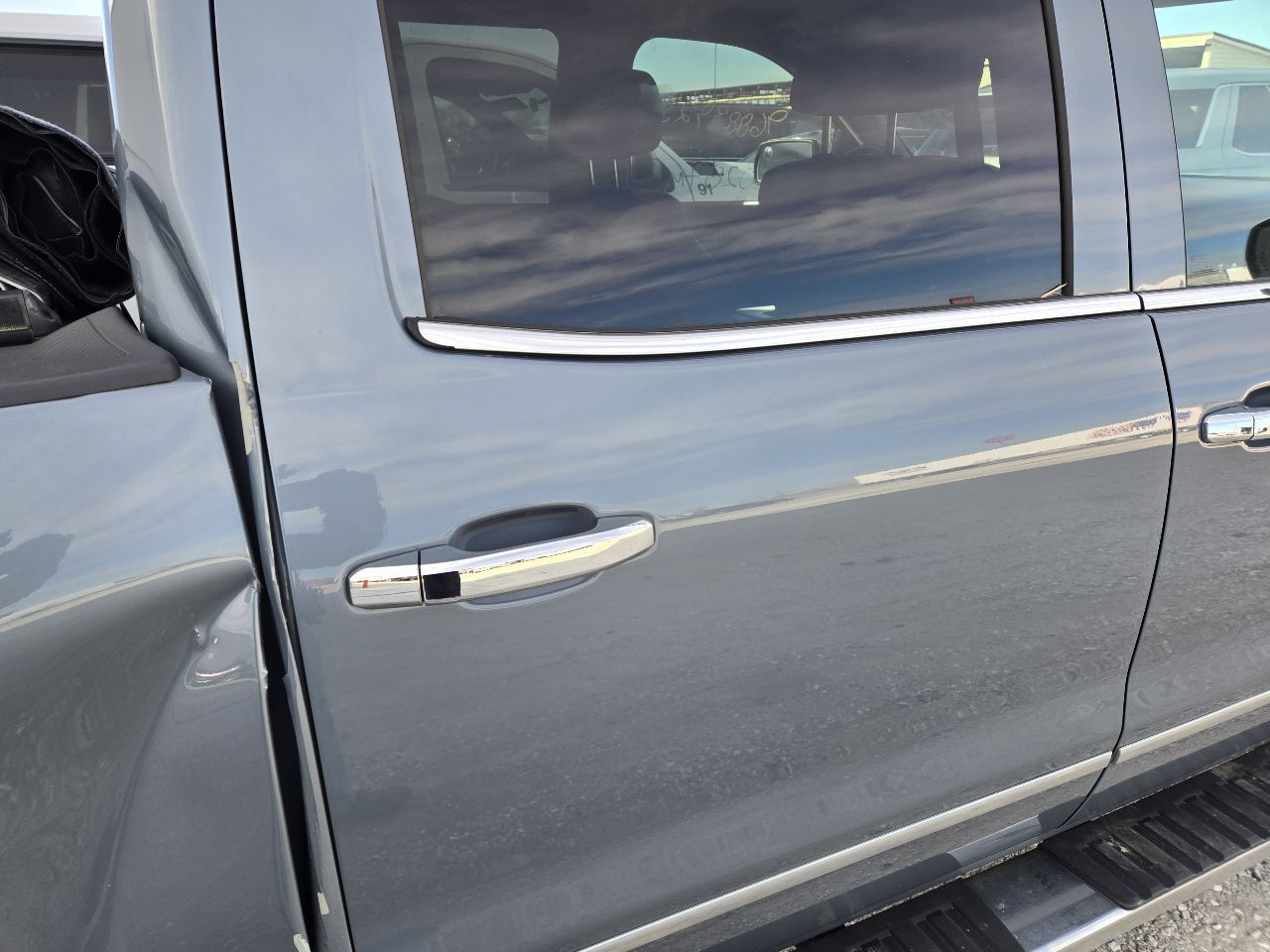 Vehicle/249236_06.jpg