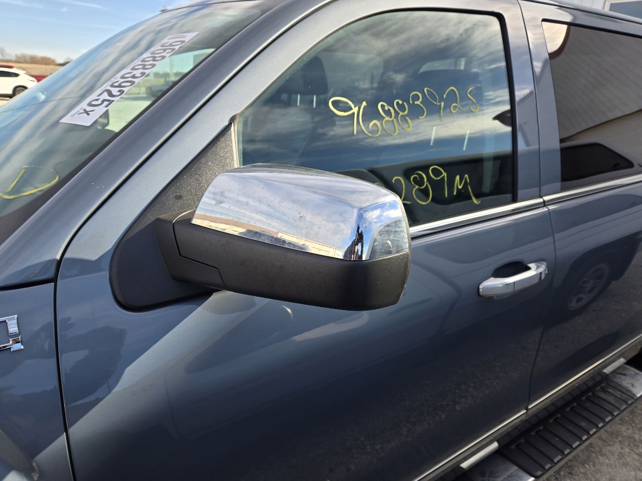 Vehicle/249236_09.jpg