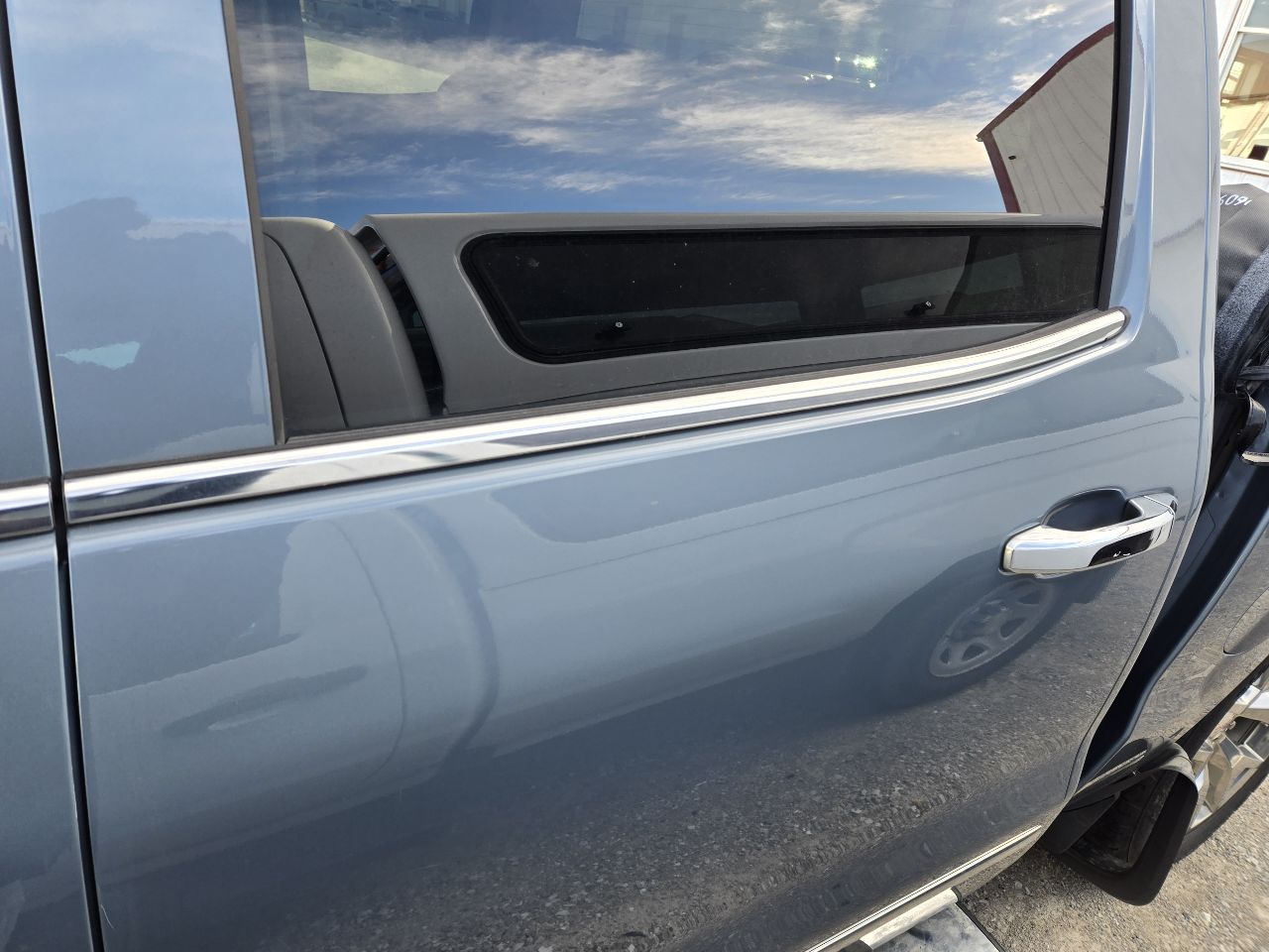 Vehicle/249236_10.jpg