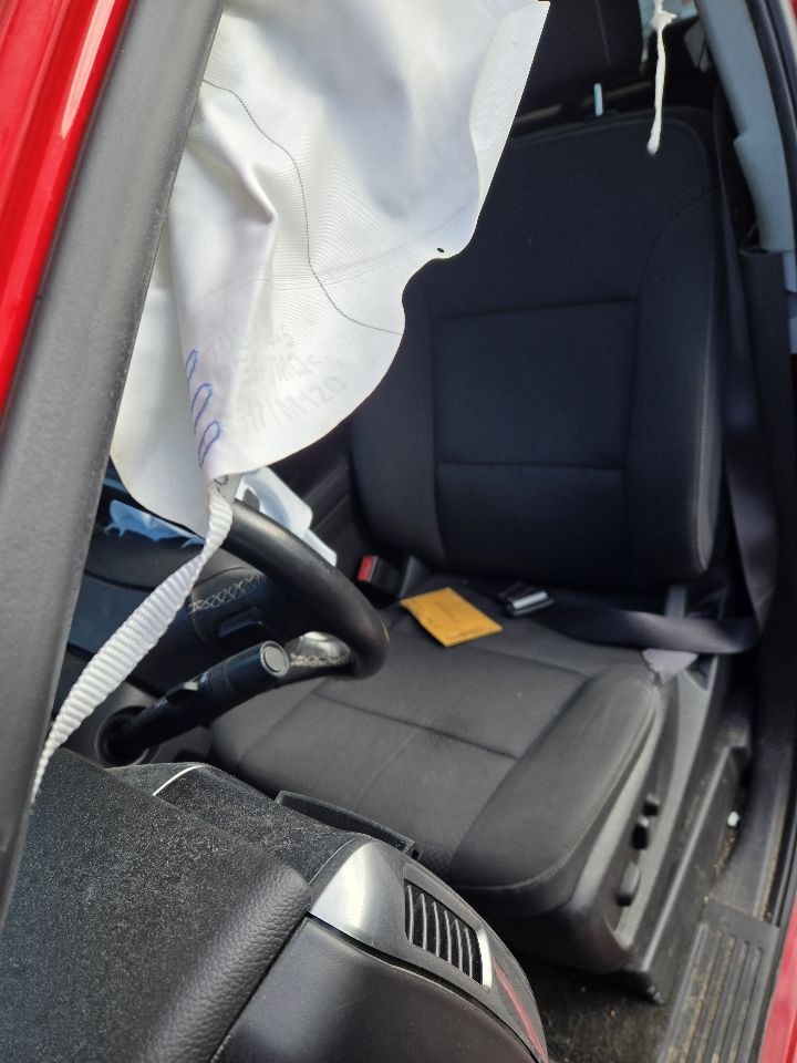 Vehicle/249315_12.jpg