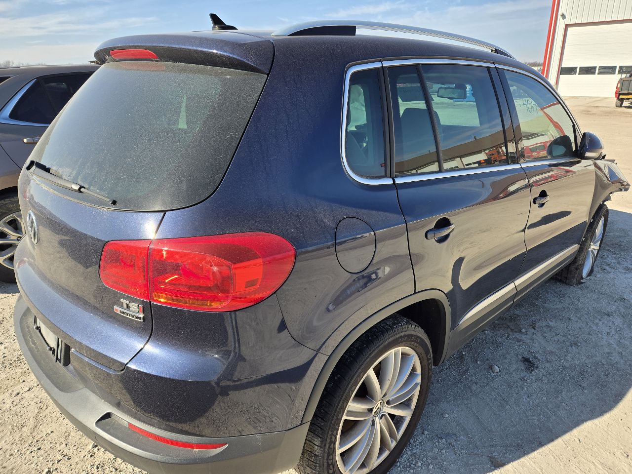Vehicle/249319_04.jpg