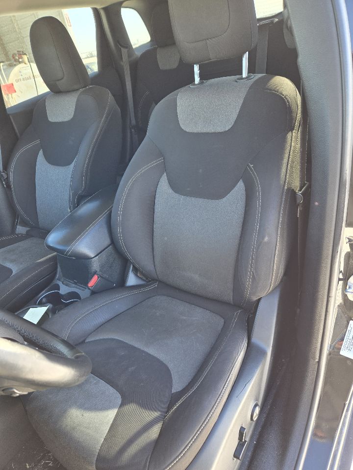 Vehicle/249336_11.jpg