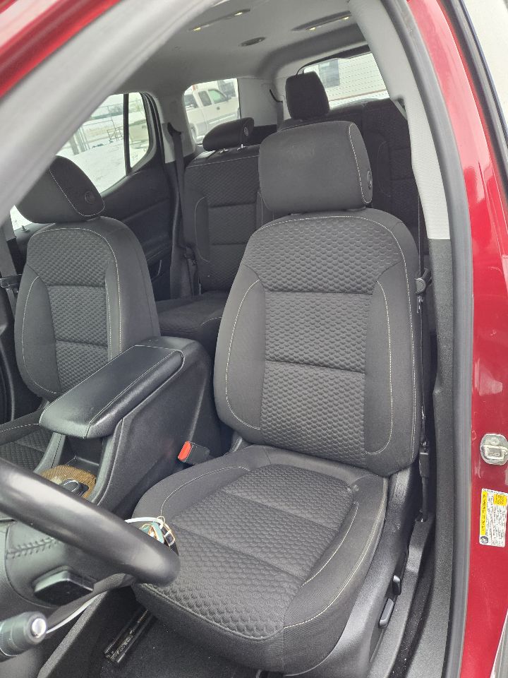 https://f005.backblazeb2.com/file/img-partshotlines-com/Inventory/EX441/Vehicle/249341_12.jpg