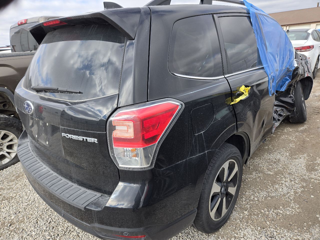 Vehicle/249413_04.jpg