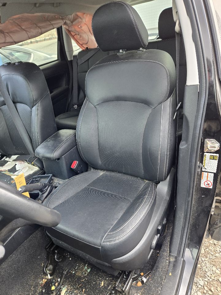 Vehicle/249413_10.jpg